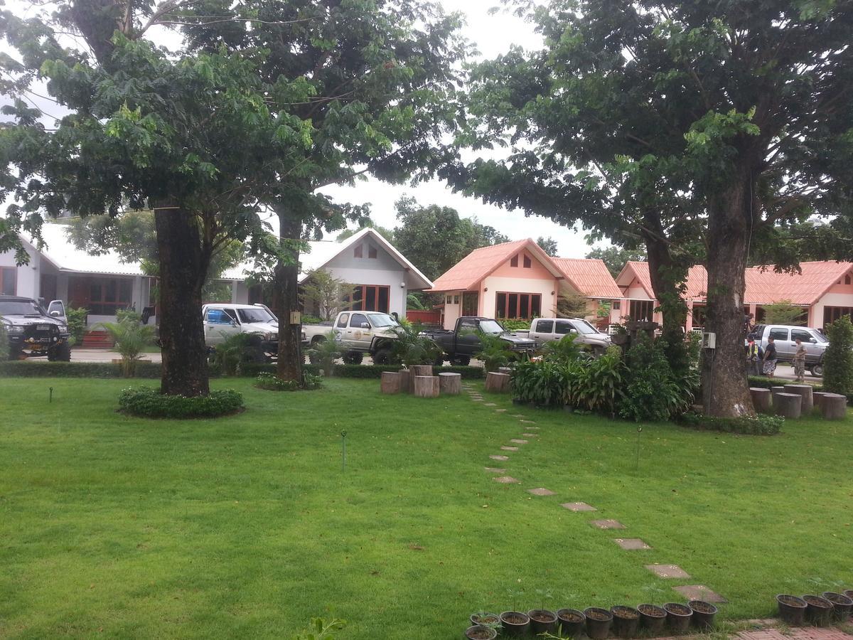 Bansuansiriwat Ban Tak Exterior foto